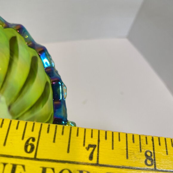 Green Carnival Glass Compote Dish With Swirled Stem Design & Scalloped Edge Vint - Picture 8 of 8